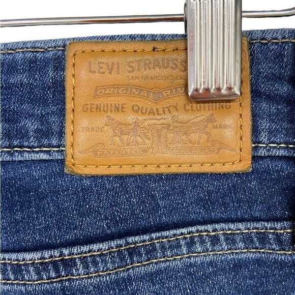 Levi’s 721 Distressed High Rise Skinny Jeans. Size 30 - Picture 7 of 10